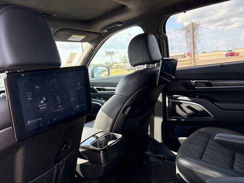 Used 2025 Kia Telluride SX Prestige X-Pro AWD/4WD image 15