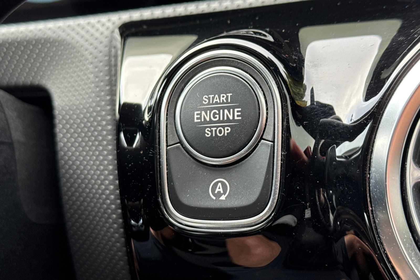 Used 2022 Mercedes-Benz CLA 250 image 26