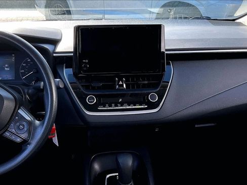 Used 2023 Toyota Corolla LE image 9