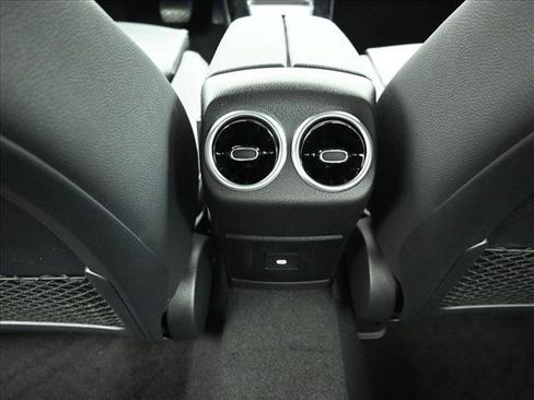 Certified 2025 Mercedes-Benz CLA 250 4MATIC image 21