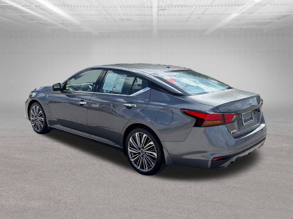 Certified 2025 Nissan Altima 2.5 SL FWD image 3