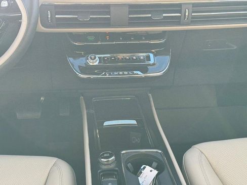 New 2026 Lincoln Corsair Reserve AWD/4WD image 15