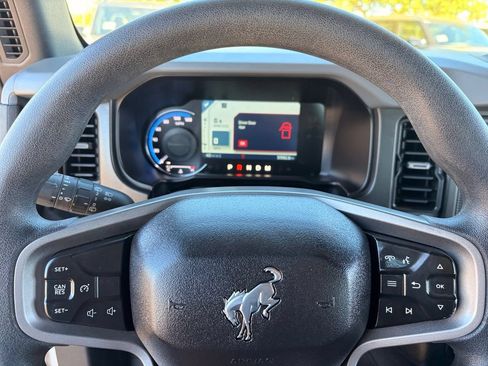 Used 2023 Ford Bronco 2-Door AWD/4WD image 26