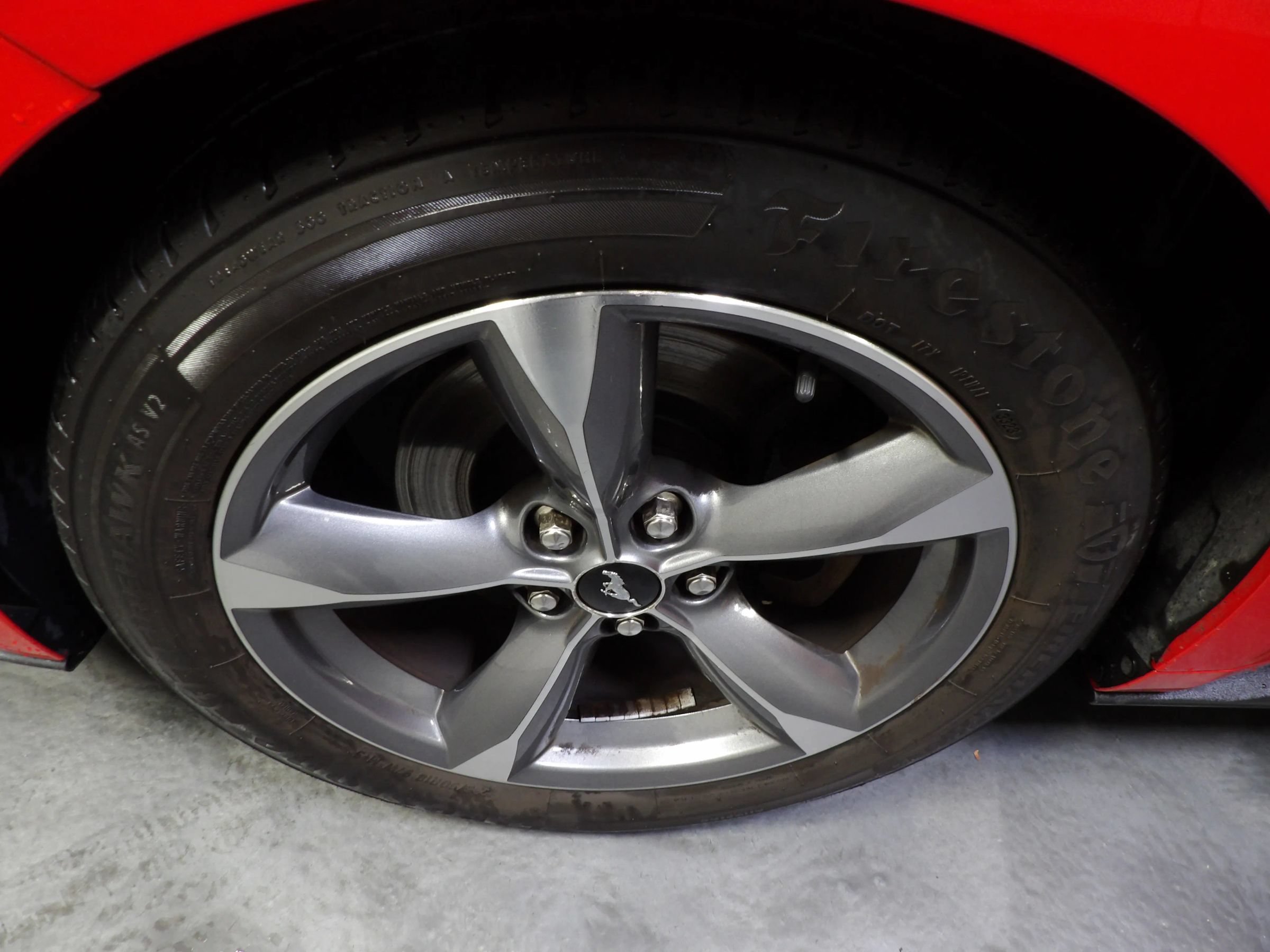 Used 2015 Ford Mustang Coupe RWD image 21
