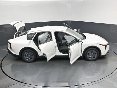 Certified 2025 Kia K4 FWD image 18