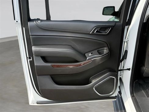 Used 2018 GMC Yukon XL SLT image 28