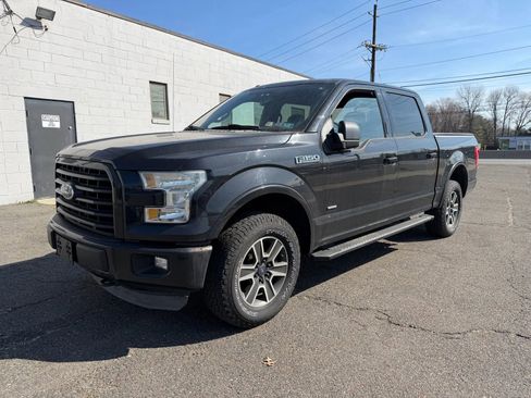 Used 2015 Ford F150 XLT w/ Equipment Group 302A Luxury AWD/4WD image 5