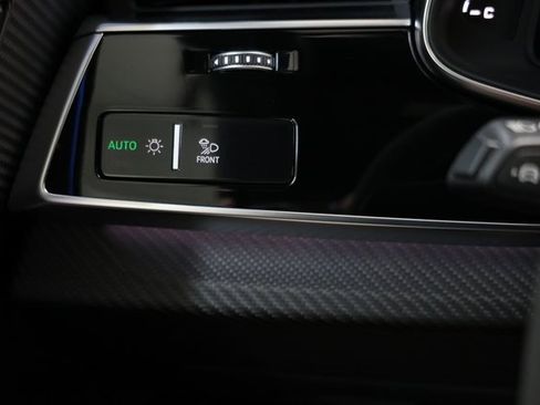 Used 2025 Audi RS Q8 performance image 67