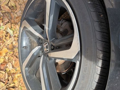 Used 2018 Honda Accord Sport image 6