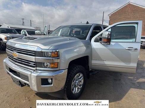 Used 2019 Chevrolet Silverado 2500 LTZ w/ Duramax Plus Package AWD/4WD image 36