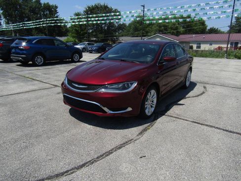 Used 2015 Chrysler 200 Limited w/ Spring Special Group FWD image 3