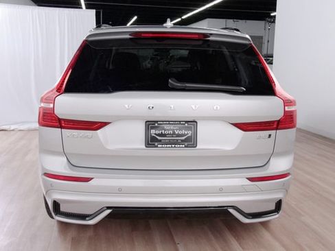 Certified 2025 Volvo XC60 B5 Plus w/ Climate Package AWD/4WD image 4