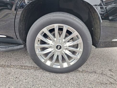 Certified 2023 Cadillac Escalade Premium Luxury image 27