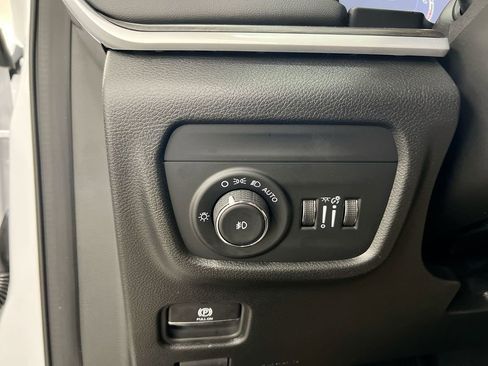 New 2026 Jeep Grand Cherokee Limited image 19