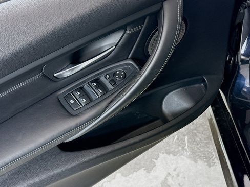 Used 2018 BMW M3 RWD image 19