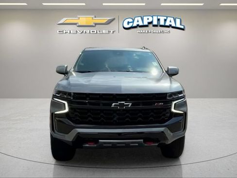 Used 2023 Chevrolet Suburban Z71 w/ Luxury Package AWD/4WD image 8
