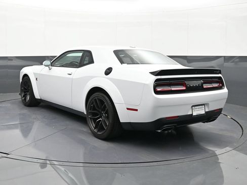 Used 2022 Dodge Challenger R/T Scat Pack RWD image 3