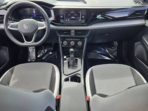 Certified 2024 Volkswagen Taos S FWD image 13