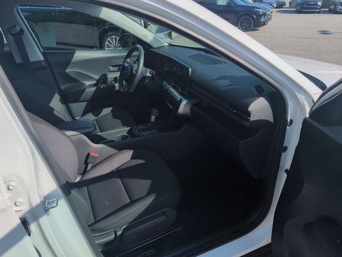 Used 2026 Hyundai Kona SEL Sport FWD image 12