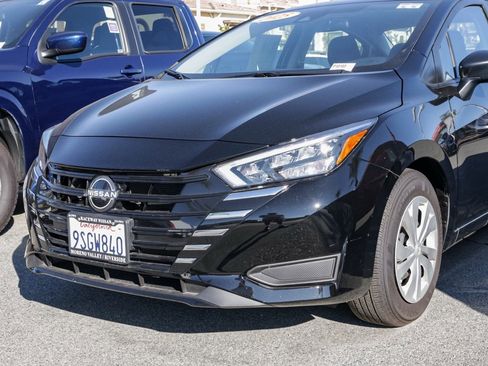 Used 2025 Nissan Versa S image 8