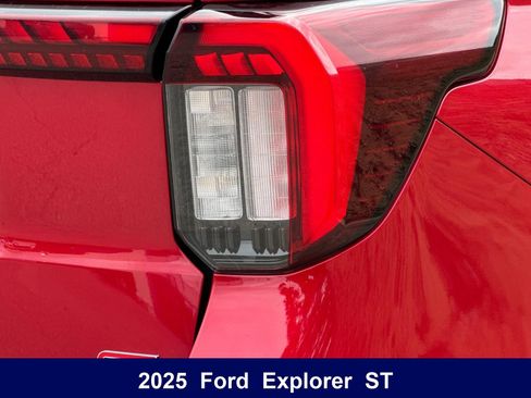 Used 2025 Ford Explorer ST w/ Sun And Sound Package AWD/4WD image 37