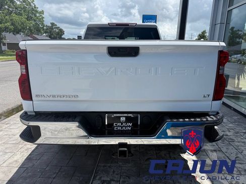 Used 2025 Chevrolet Silverado 2500 LT w/ Convenience Package AWD/4WD image 3