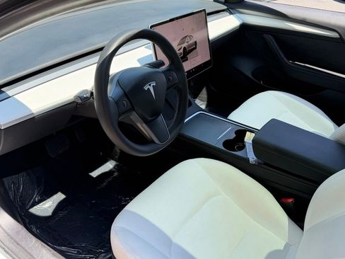 Used 2022 Tesla Model 3 Long Range AWD/4WD image 24