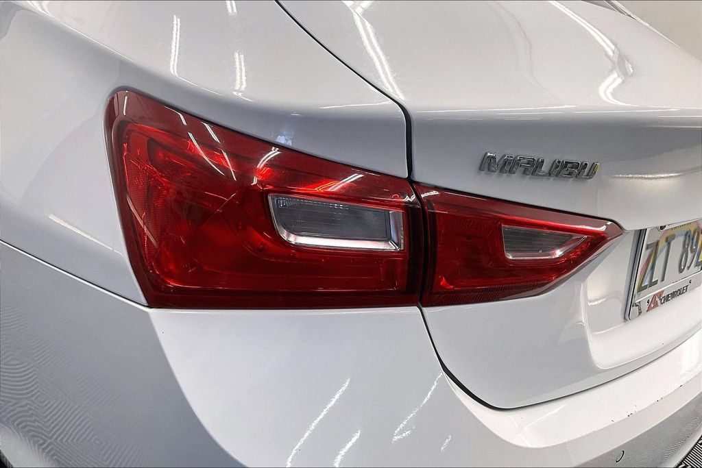 Used 2024 Chevrolet Malibu LT FWD image 27