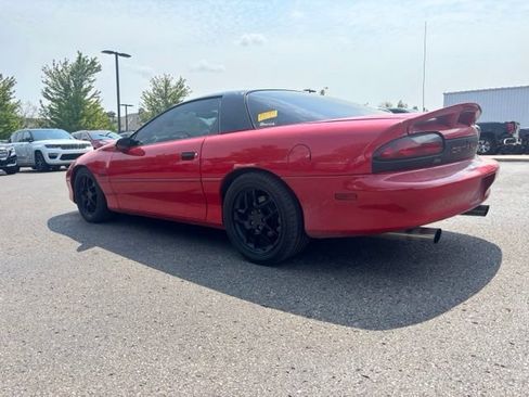 Used 1995 Chevrolet Camaro Z28 RWD image 8