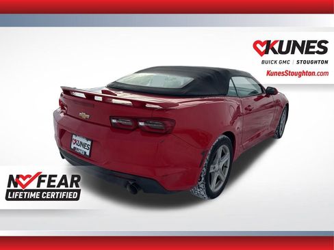 Used 2020 Chevrolet Camaro LT image 10