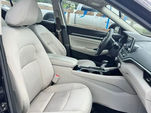 Used 2021 Nissan Altima 2.5 SV FWD image 11