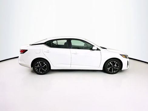 Used 2024 Nissan Sentra SV image 10