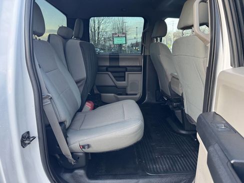 Used 2019 Ford F250 XL w/ Power Equipment Group image 6