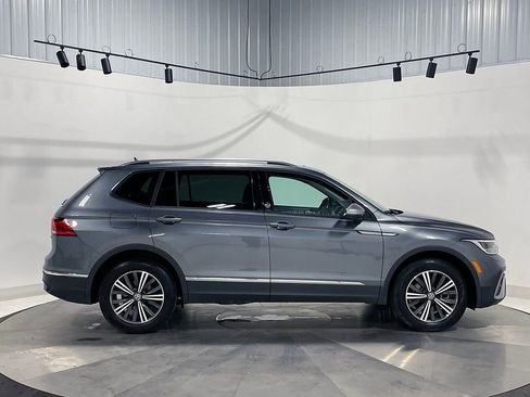 Used 2024 Volkswagen Tiguan Wolfsburg Edition AWD/4WD image 10