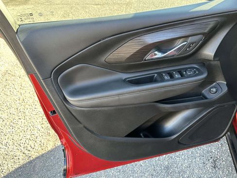 Certified 2023 GMC Terrain SLE w/ Driver Convenience Package image 17