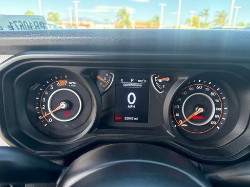 Used 2025 Jeep Wrangler Unlimited Sport AWD/4WD image 18