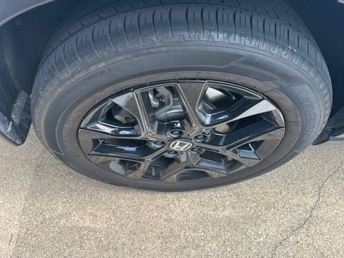 Used 2024 Honda HR-V Sport image 7