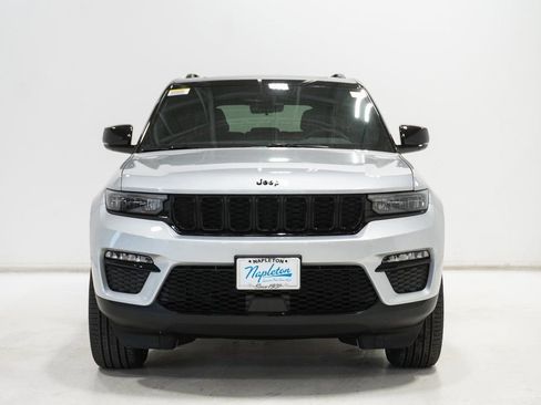 New 2025 Jeep Grand Cherokee Limited image 3