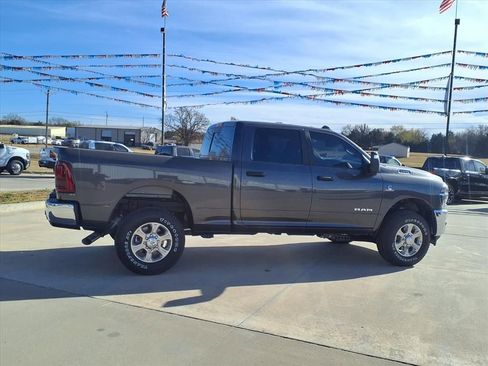New 2025 RAM 2500 Big Horn image 32