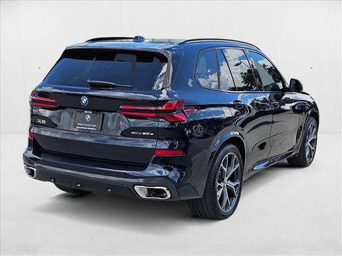 Used 2026 BMW X5 xDrive50e w/ M Sport Package image 5