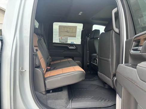 New 2026 Chevrolet Silverado 2500 High Country w/ High Country Premium Package AWD/4WD image 13