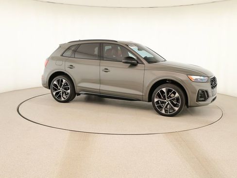 Certified 2023 Audi SQ5 Premium Plus w/ Premium Plus Package image 9