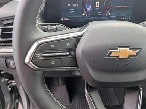 New 2026 Chevrolet Traverse LT w/ Driver Confidence Package FWD image 16