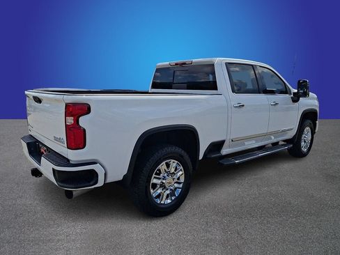 Used 2024 Chevrolet Silverado 2500 High Country w/ Technology Package AWD/4WD image 4