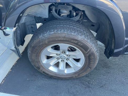Used 2020 RAM 1500 Laramie w/ Off Road Group AWD/4WD image 3