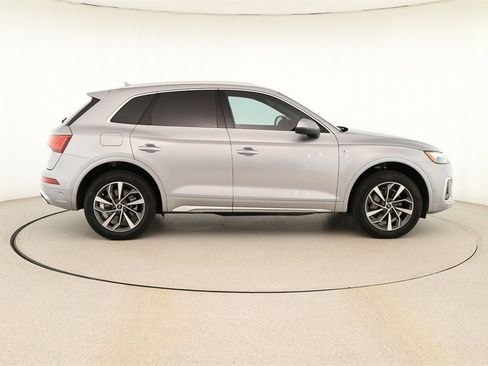 Used 2023 Audi Q5 2.0T Premium Plus w/ Premium Plus Package image 8