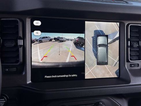 New 2025 Ford Bronco Badlands image 7