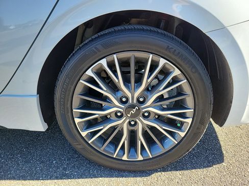 Used 2022 Kia Forte GT-Line image 29