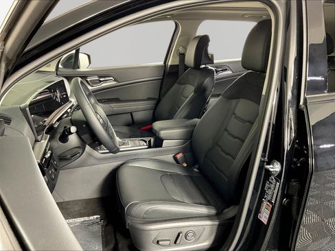 New 2026 Kia Sportage SX AWD/4WD image 16