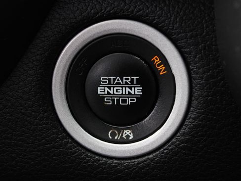 Used 2022 RAM 1500 Big Horn AWD/4WD image 12